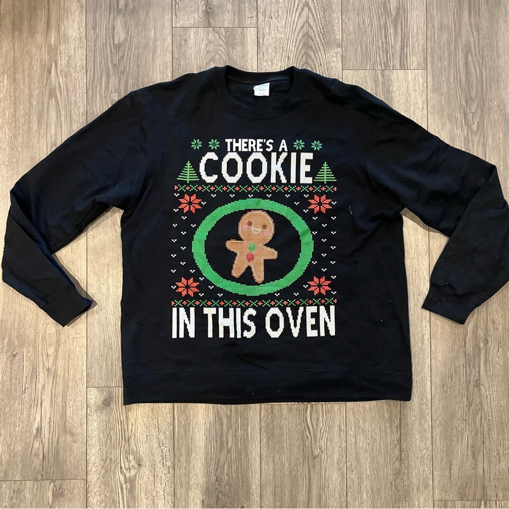 “There’s A Cookie In This Oven” Christmas Crewneck Sweatshirt Pregnant Maternity